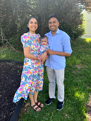 Harish Gopalakrishn with Wife and daughter